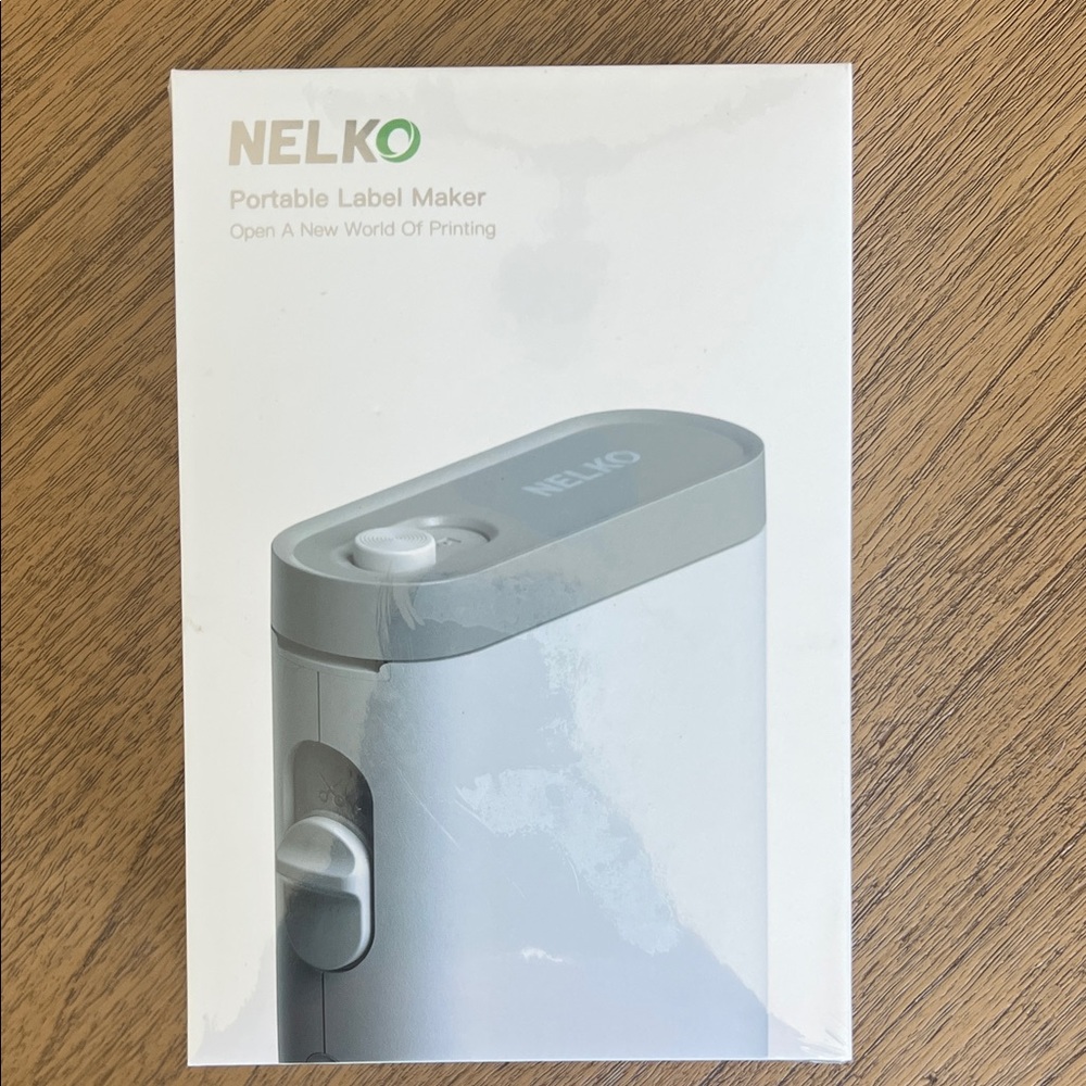 Nelko P21 Portable Label Maker